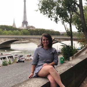 Meet your Posher, Courtney